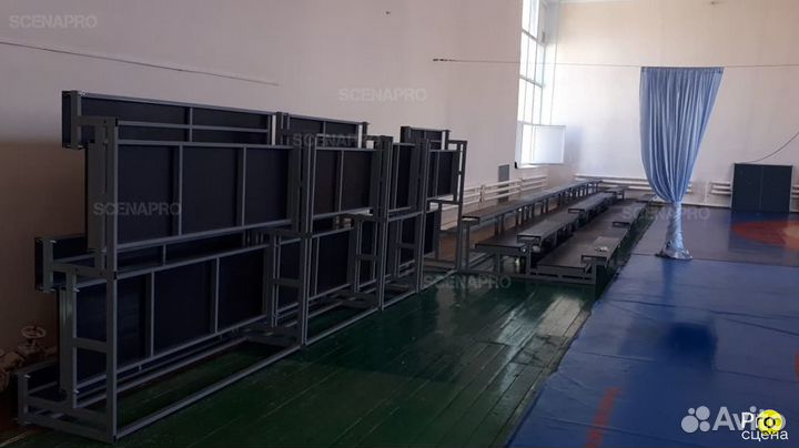 Переворотные трибуны для спортивных площадок