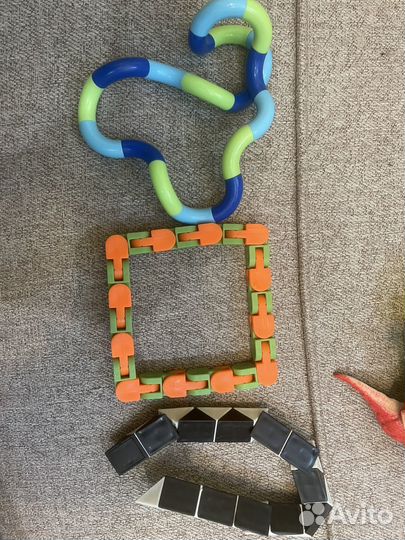 Игрушки-антистресс, головоломки