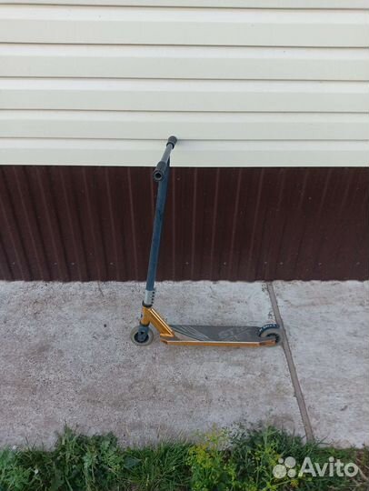 Трюковой самокат