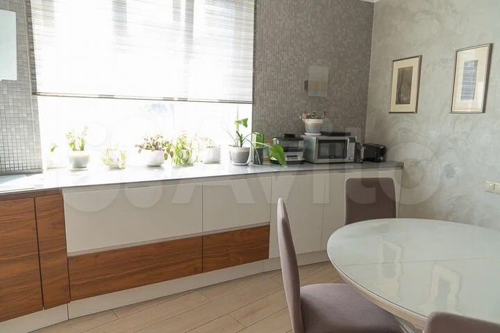 3-к. квартира, 101,9 м², 6/25 эт.