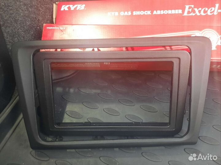 Автопроигрыватель Pioneer DMH-G221BT