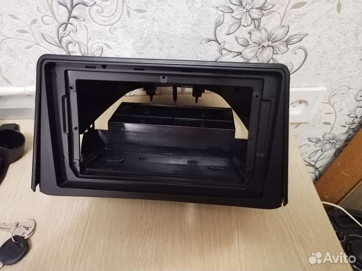 Рамка для мультимедиа Опель Мокка