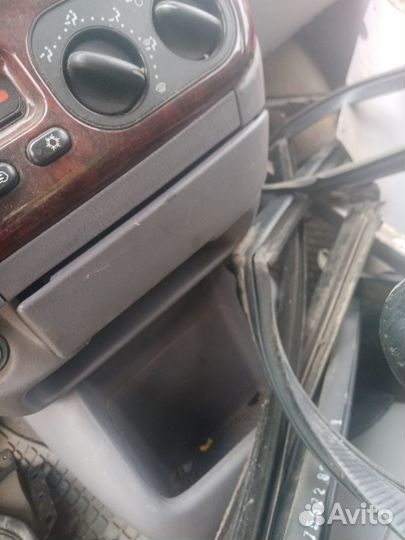 Пепельница Chrysler Voyager 3