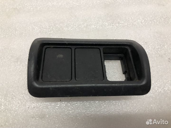 Накладка (кузов внутри) Toyota Camry V50