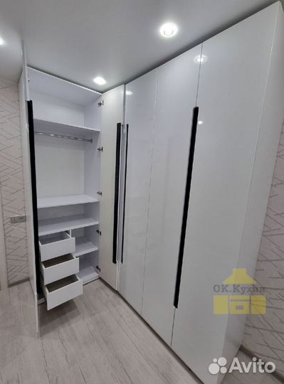 Шкаф навесной