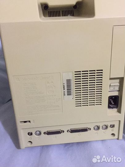 Компьтер Macintosh Classic ll