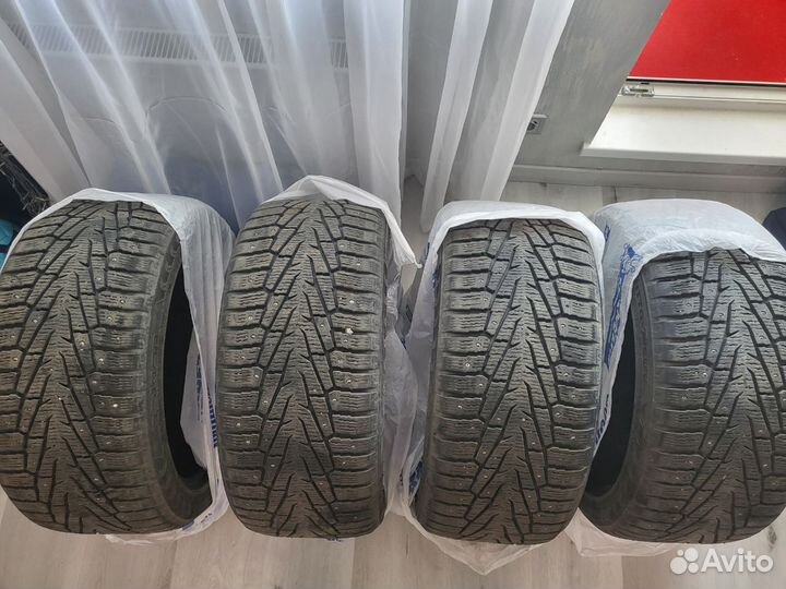 Nokian Tyres Hakkapeliitta 7 275/40 R20