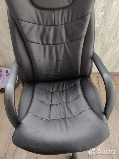 Компьютерное кресло руководителя