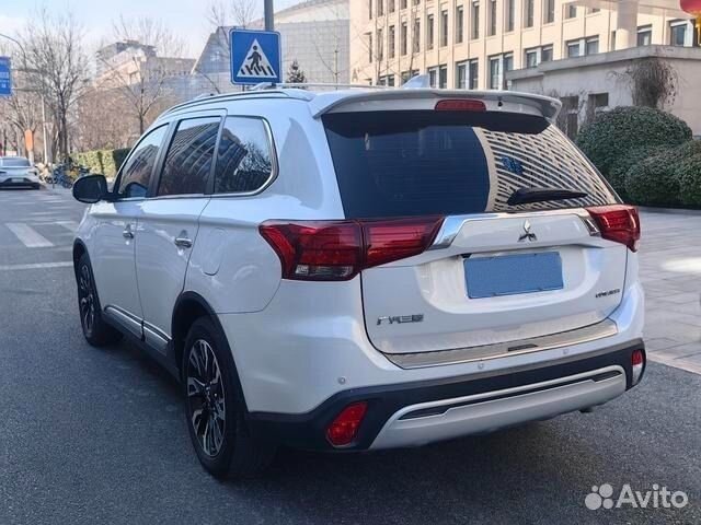 Mitsubishi Outlander 2.4 CVT, 2021, 260 003 км