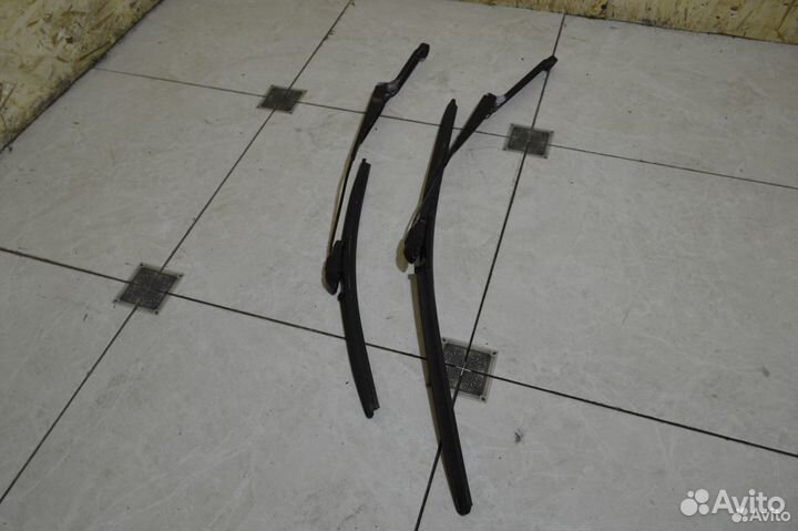 Поводок дворника левый заз шанс