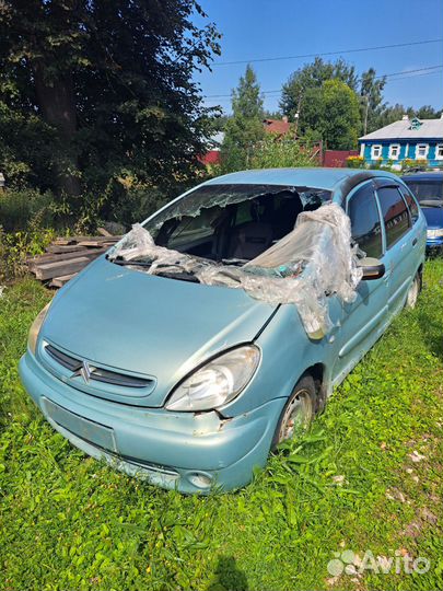Citroen Xsara Picasso 1.8 МТ, 2003, битый, 120 000 км