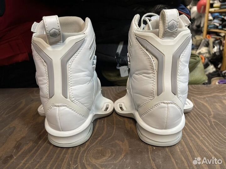 Вейкборд крепления Liquid Force Tao 6x - 35 - 37