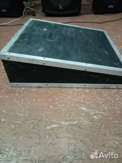 Микшерный пульт