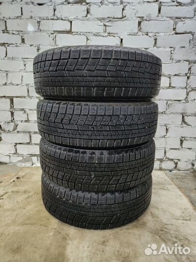 Yokohama Ice Guard IG60 215/60 R17 96Q