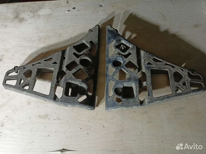 Крепление переднего бампера Форд Транзит 2006-2014