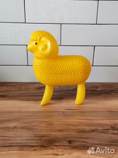 Игрушка СССР Буратино барашек дутый пластик