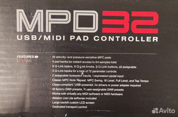 Akai MPD 32