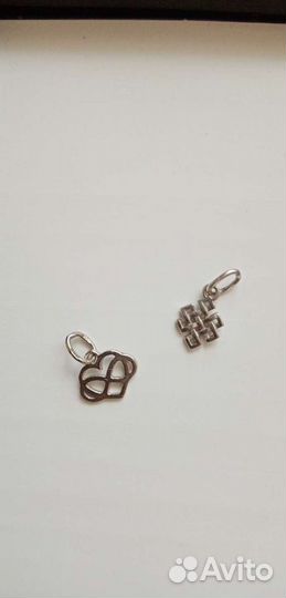 Серебряные кулоны