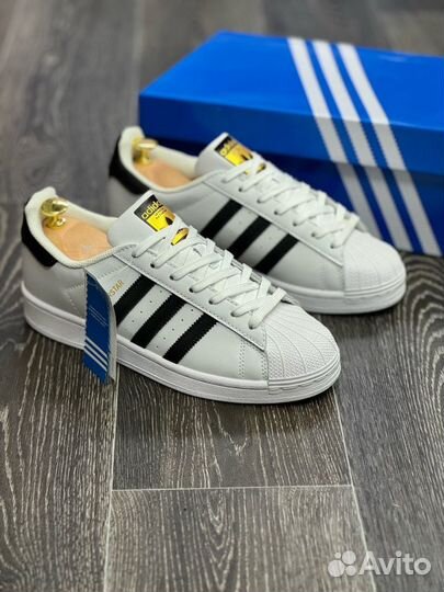 Adidas superstar