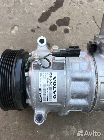 Компрессор кондиционера Volvo s60