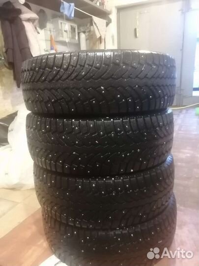 Pirelli Formula Ice 225/60 R17