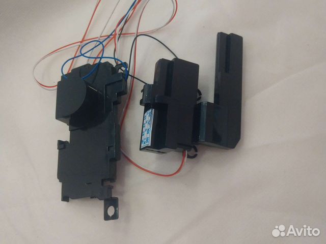 Динамики новые Lenovo y560 y560p комплект