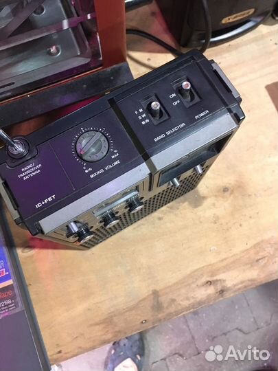 Радиоприемники Sanyo, Toshiba, Fisher