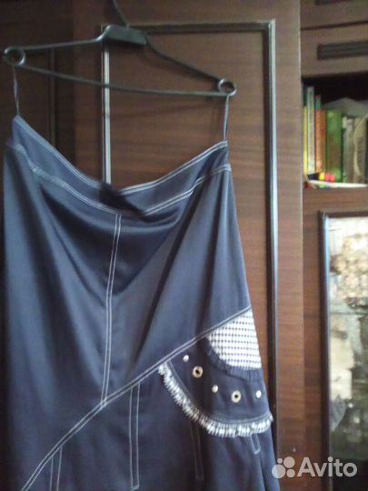 Костюм женский нарядный с отделками синий 52 разме