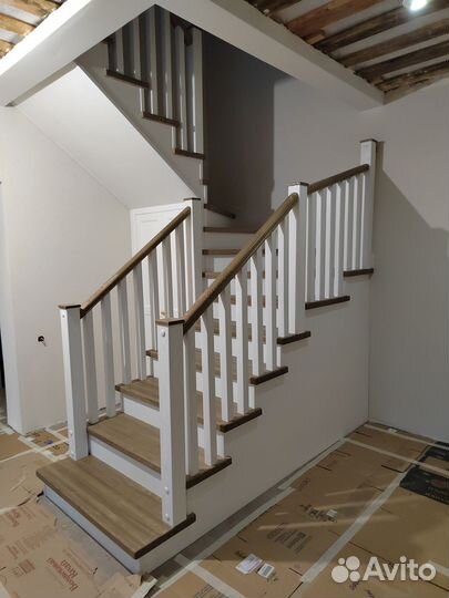 Лестница на второй этаж