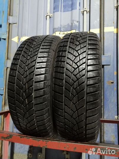Goodyear UltraGrip Performance Gen-1 215/65 R16 102T