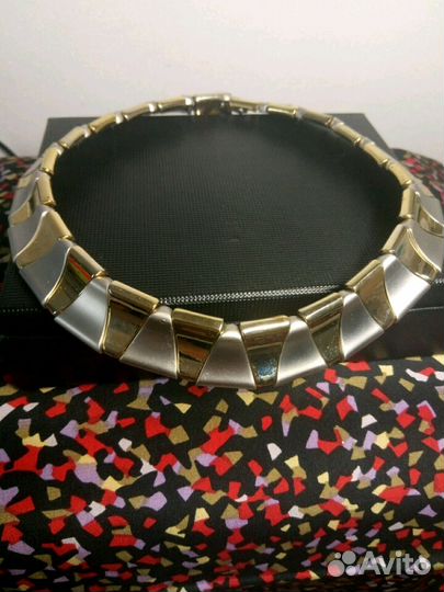 Украшения : колье, браслеты