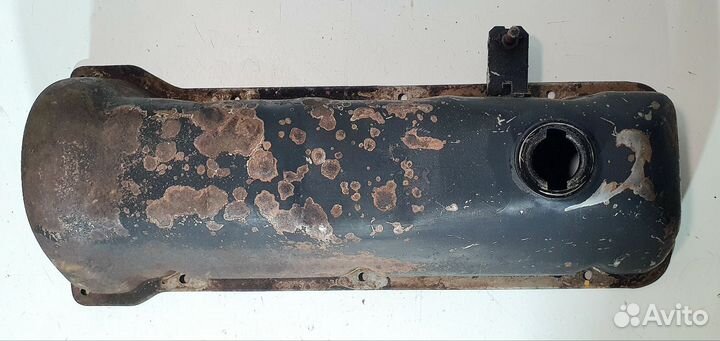 Клапанная крышка Ваз 2101-2107. Карбюратор