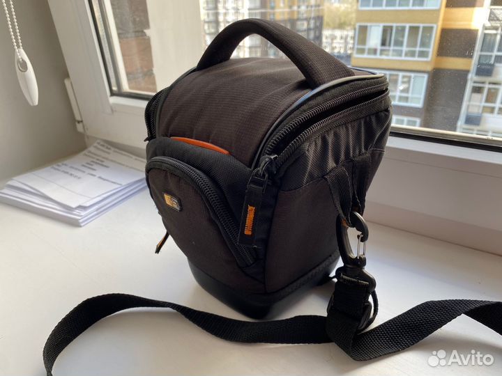 Продам зеркальный фотоаппарат Canon EOS 400D