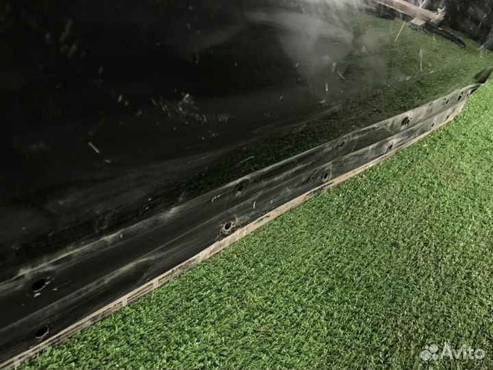 Дверь передняя правая Land Rover Discovery III