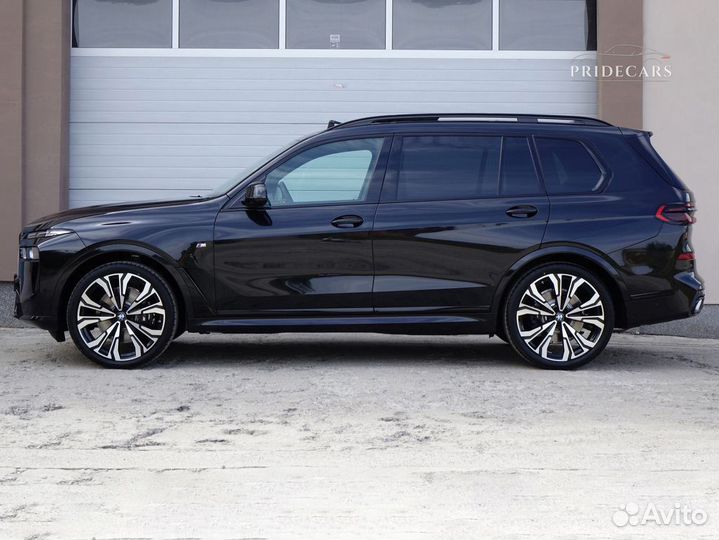 BMW X7 3.0 AT, 2024, 8 км