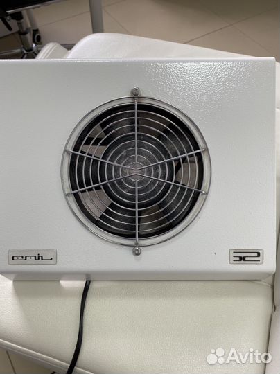 Маникюрный пылесос