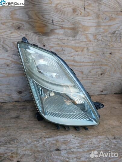 Фара правая Toyota Prius 2 NHW20 2011 81130-47140