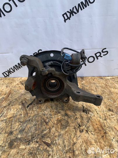 Кулак поворотный передний левый Nissan X-Trail T30