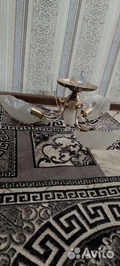 Люстра потолочная бу