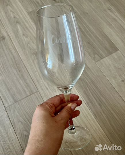 Бокал для вина