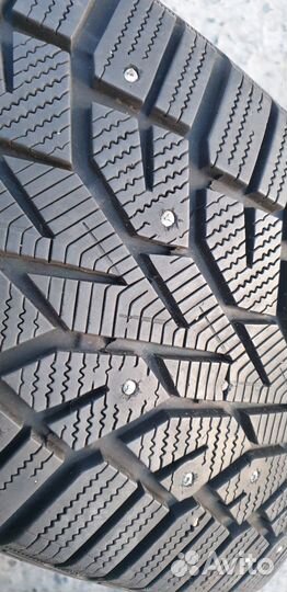 Gislaved NordFrost 100 235/45 R17 97T