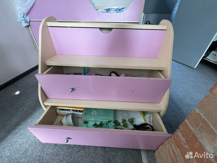 Кровать чердак со столом