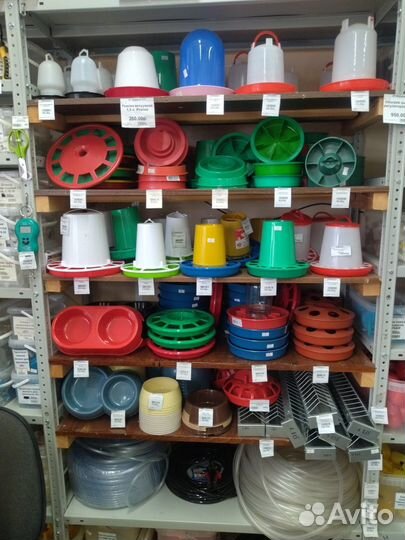 Кормушки для кур,уток и другой птицы