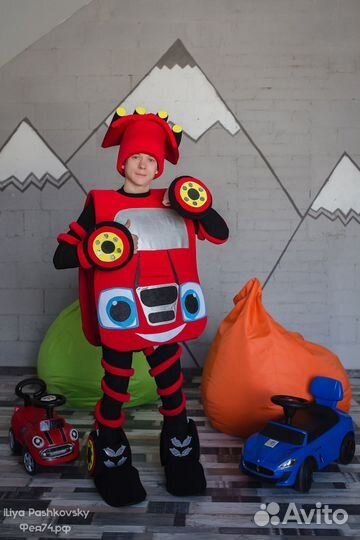 Аниматор проведение праздников шоу мыльных пузырей