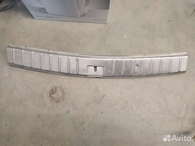 Порше Кайен 955 накладка багажника