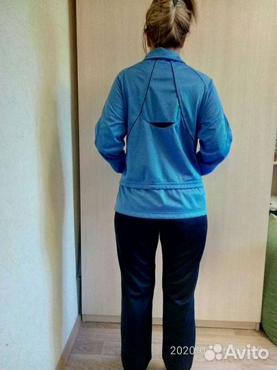 Спортивный костюм женский