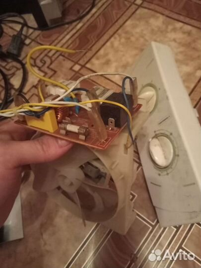 Запчасти на микроволновую печь Rolsen