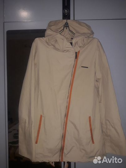 Ветровка новая