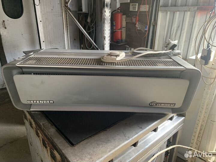 Воздушно тепловая завеса defender 100EHN