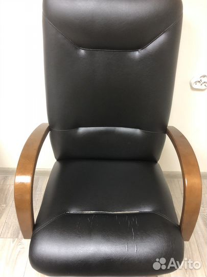 Офисное кресло руководителя бу кожаное
